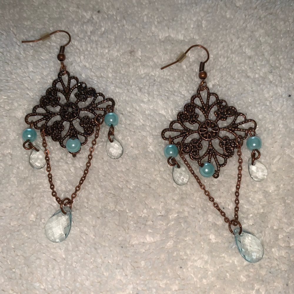💜 3 for $20 Deal Dangle earrings